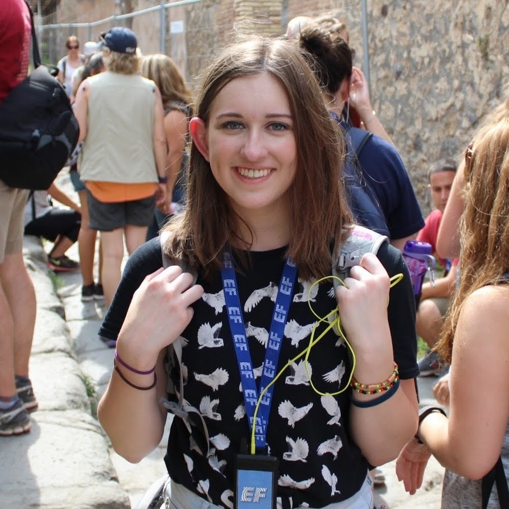 Meet your Posher, Angie